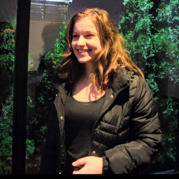 Meet your Posher, Emma - Picture 1 of 1